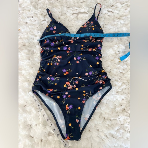 NWT Women's Bright Day Shirring One Piece Swimsuit SIZE MEDIUM - Picture 14 of 17